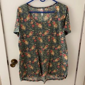 Lularoe 2xl classic t in like new condition!